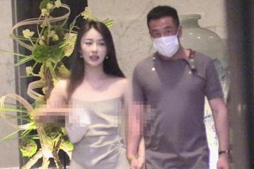 明星牵手爆料最新视频播放,甜蜜瞬间引网友热议  第3张